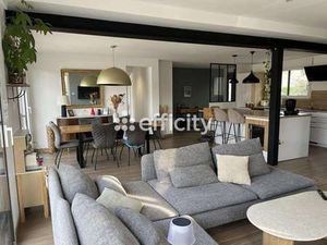 Vente Maison Piscine à Souché (79000) : à vendre Piscine / 131m² Souché