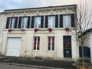 Maison de 131 m² à Jonzac