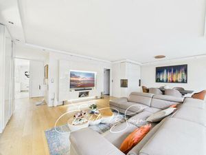 Appartement élégant  rénové  rare sur le secteur.