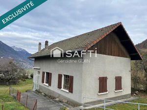 Maison à Faverges sur grand terrain plus de 6000m²