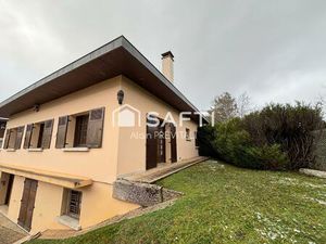 Idéalement située à Oyonnax