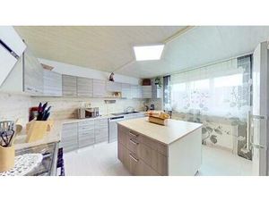 Grande maison de village rénovée en 2021  4 chambres  garage  terrain clos et sans vis à v