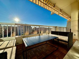 Grand 2 pièces rénové avec terrasse Menton