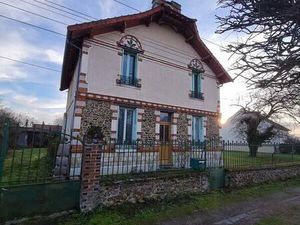 Maison 119m² hab  2 appart (57 et 62 m²) + dép / 1290m² de terrain