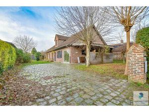 TIJDLOZE GEZELLIGE WONING met 5 SLPKS en GROTE TUIN