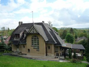 Vente maison 6 pièces  257.00m²  Esbly