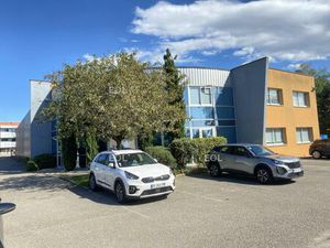 Entrepot indépendnat A louer - A vendre