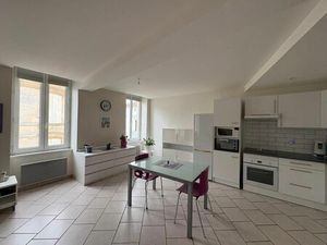 Location appartement 3 pièces 83 m² à Marennes-Hiers-Brouage (17320)