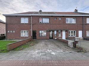 Huis te koop in Waarschoot met 4 slaapkamers