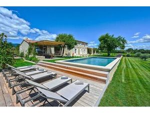 Villa de luxe de 6 pièces en location Sannes  France
