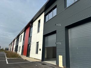Local d'activités de 186 m² à vendre à Lieusaint (77)