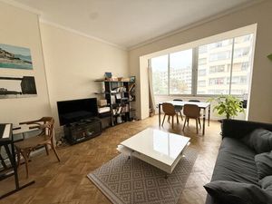 Location appartement 3 pièces 70m2 Marseille 8eme (13008) - 1150 € - Surface Privée