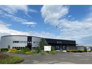 A LOUER / A VENDRE- entrepôt et bureaux de 1 258 m² - SCHWEIGHOUSE SUR MODER (67)