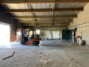 A Vendre - Locaux d'activités et bureaux - Peyrolles-en-Provence