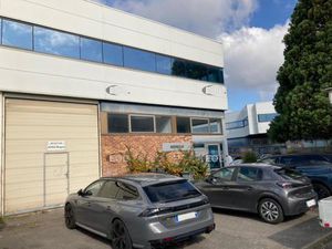 Location Local d'activité de 341 m² à Bonneuil-sur-Marne (94)