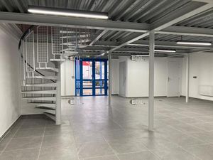 Location Local d'activité de 311 m² - Choisy-le-Roi (94)