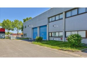 A LOUER - Local d'activité de 827 m² à Collégien (77)