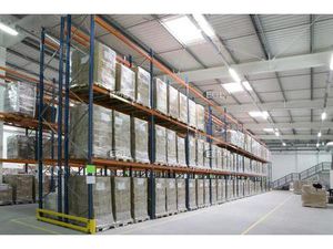 A LOUER - Entrepôt avec bureaux de 6 863 m² à Lognes (77)