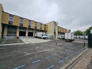 Location Entrepôt de 2 228 m² avec quais à ORLY (94)