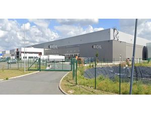 A LOUER PLATEFORME DE 31 600 M² à proximité immédiate de Dourges