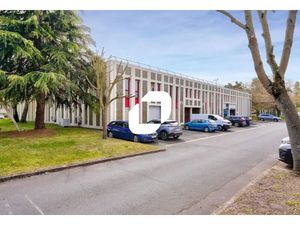 Location Local d'activités Eragny 95610