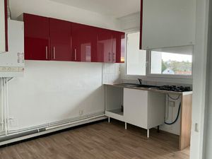 A louer à Louviers dans résidence calme appartemeent de type F