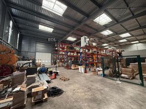 A LOUER / A VENDRE - Local d'activité avec bureaux de 1 240 m² à Bussy-Saint-Martin (77)