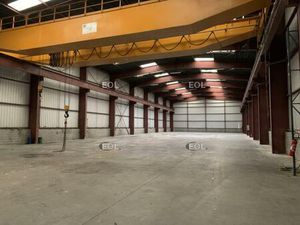 À louer : bâtiment indépendant de 7 873 m² à Saint-Ouen-l'Aumône (95)