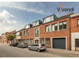 Huis te koop in Turnhout met 12 slaapkamers