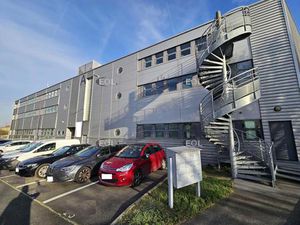 A LOUER - Plateau de bureaux de 178 m² à Ivry sur Seine (94)