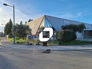 Showroom/stockage et bureau