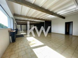 Kw Millenium vend ensemble immobilier maison et local (343 m²) à Lombers