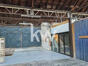 A vendre local Commercial de 1800 m2 à Mazamet