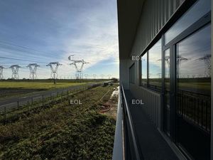 A LOUER - Bâtiment de 2465 m² divisible à partir de 493 m²