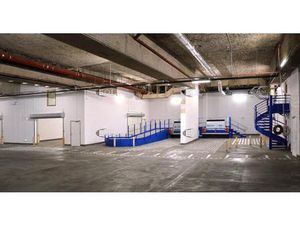 A louer - espace de logistique urbaine de 1 430 m² divisibles