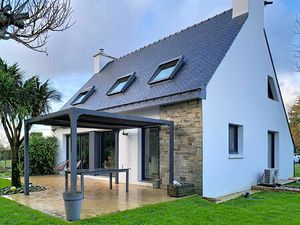 Belle Maison moderne et familiale à MELLAC avec 5 Chambres