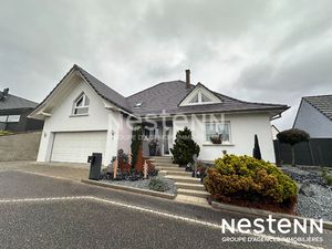 VAL DE MODER --- Maison familiale 5 pièces avec piscine  jardin clos et beaux volumes