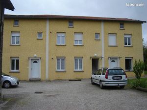 Appartement T 3 a Communay