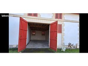 Garage / box de 110m2 sur 2 étages