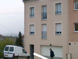 Place de Parking Sécurisée - Gare d'Étampes