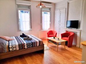 STUDIO MEUBLE 27m² QUARTIER SAINT ACHEUL / LA NEUVILLE