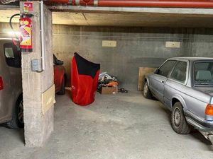 Loue parking rue de Nanterre