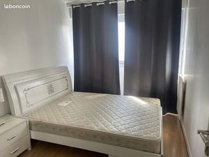 Chambre 1 pièce 75 m²