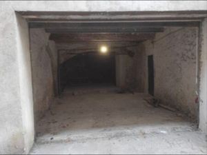 Parking ou remise 70 m2