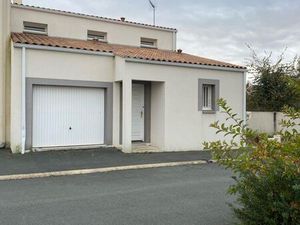 Maison 3 chambres avec jardin – centre de Vérines  au calme