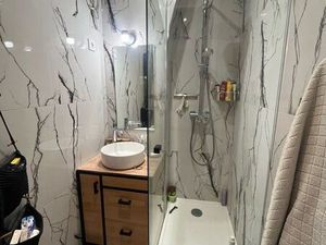 Beau 2 pièces au pied du métro