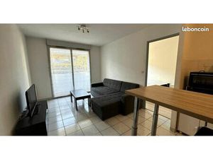 T2 meublé de 37 m² quartier du Chapitre/Gironis avec parking