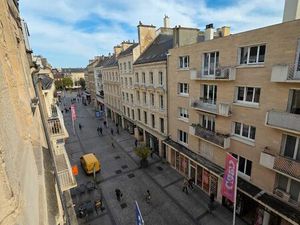 F2 meublé hypercentre de Caen