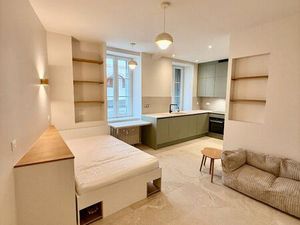 Studio 1 pièce 27 m²