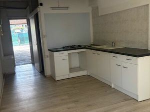 LOUE MAISON MITOYENNE au 400 TAMPON